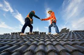 Best Roof Insulation Installation  in Bastrop, TX